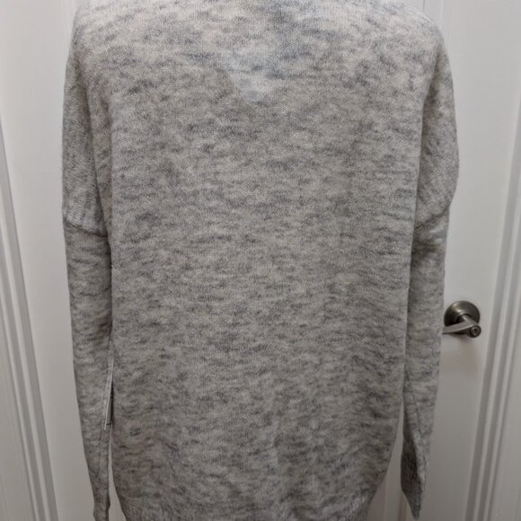Universal Standard NWT Size 0-00 Fuzzy Hi-Low Sweater Cloudy Sky - Picture 3 of 9